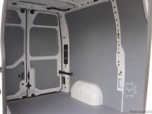 Box wagon high + long Opel Movano 2,3 D L2H2 Schwingsitz 270° Türen