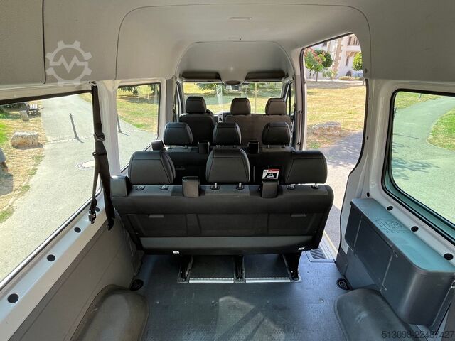Kleinbus VW CRAFTER 9 SITZER KLIMA HECKANTRIEB HECKLIFT