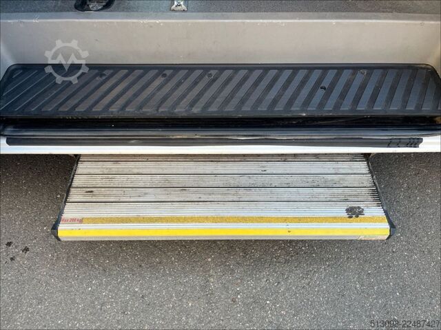 Kleinbus VW CRAFTER 9 SITZER KLIMA HECKANTRIEB HECKLIFT