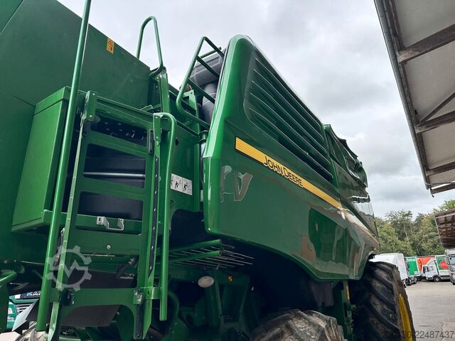 Mähdrescher John Deere WT56/T560HM Mähdrescher *verunfallt*