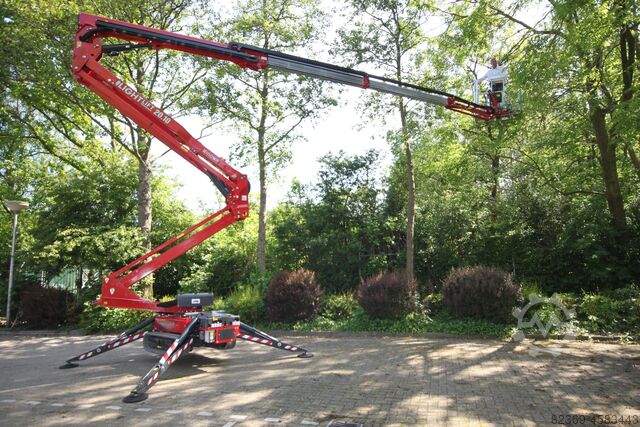 Caterpillar boom lift Hinowa Lightlift 20.10 Performance IIIS