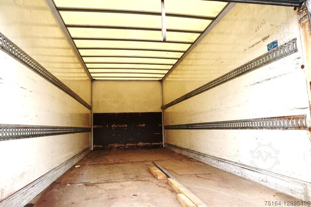 Box Mercedes-Benz 818 L