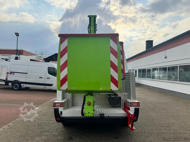 Self-propelled work platform Renault Steiger France Elévateur 142 TPFc