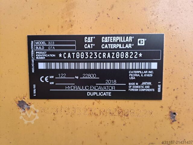 Crawler excavator CAT 323 (Integrated Trimble GPS + Tilt Bucket)