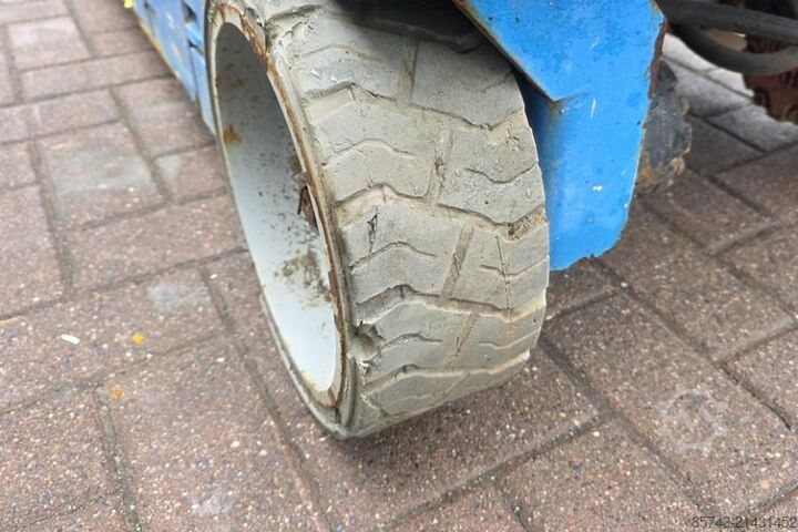 Scissor lift Genie GS1932 Electric, Working Height 7.8 m, 227kg Capac