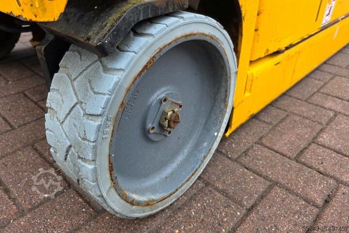 Scissor lift Haulotte COMPACT 14 As- Is, Electric, 14m Working Height, 3