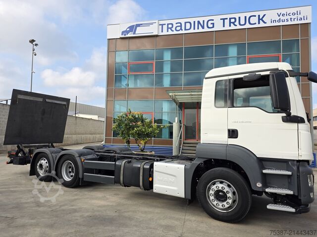 Truck chassis MAN TGS 26.360