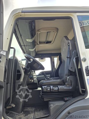 Truck chassis MAN TGS 26.360