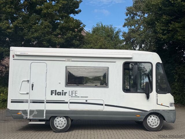 Integriertes Wohnmobil NIESMANN+BISCHOFF Fiat 2.5 D Flair Life Hubbett Kamera Ahk