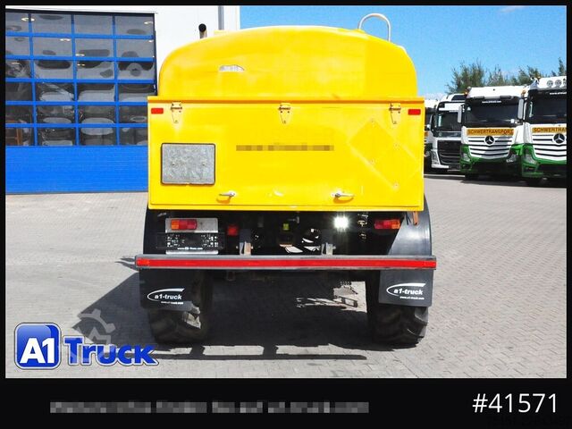 LKW mit Tankaufbau UNIMOG 437/40 Tank 5200 Ltr. Pumpe Zähler