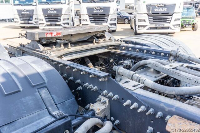 Standard tractor VOLVO FH4 GLOBE 16.550 (16 L.) +VOITH+HYDR