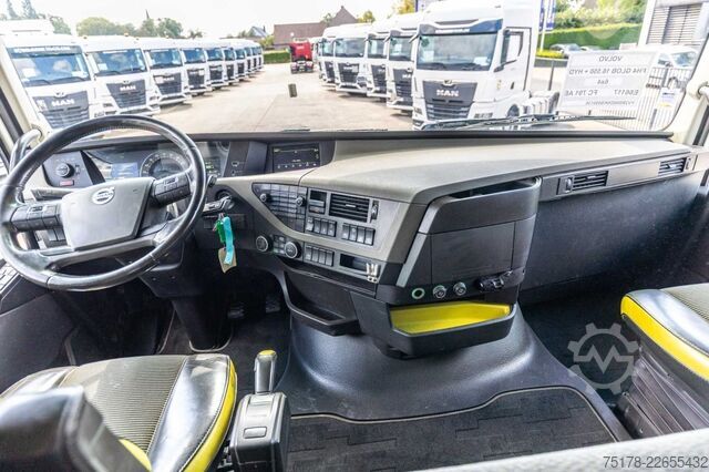 Standard tractor VOLVO FH4 GLOBE 16.550 (16 L.) +VOITH+HYDR