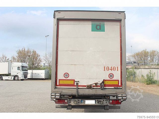 Reefer/Isolated/Freeze Schmitz Cargobull Semirimorchio frigo schmitz usato