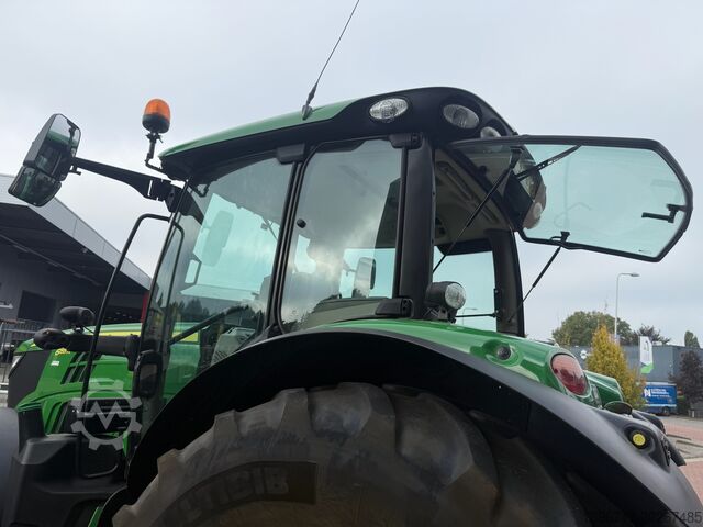 John Deere 6155R John Deere 6155R