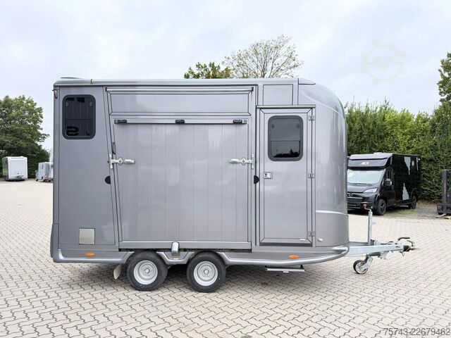Horse transport trailer  2 Pferdeanh.ANKA Hengstemodell,Sattelk. mit Bett