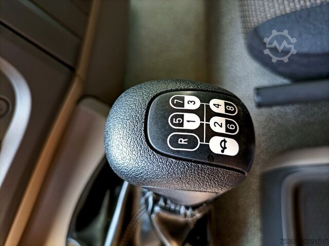 Truck with flatbed and tarpaulin DAF LF 310