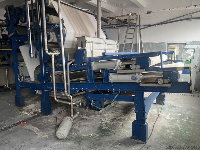 Belt press for apples  