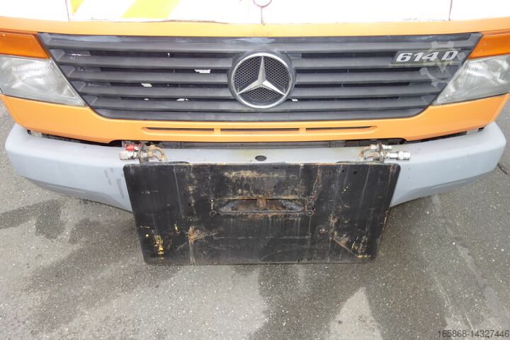Tipper Mercedes-Benz 614D Vario Kipper DOKA  Winterdienst