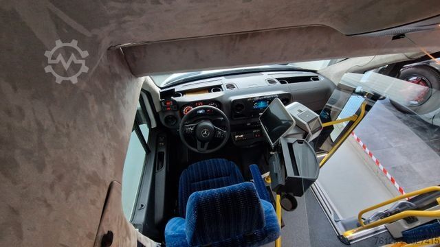Stadtbus MERCEDES-BENZ Heckniederflur Sprinter 517 / 4 er Bestuhlung