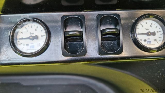 City bus MERCEDES-BENZ Heckniederflur Sprinter 517 / 4 er Bestuhlung