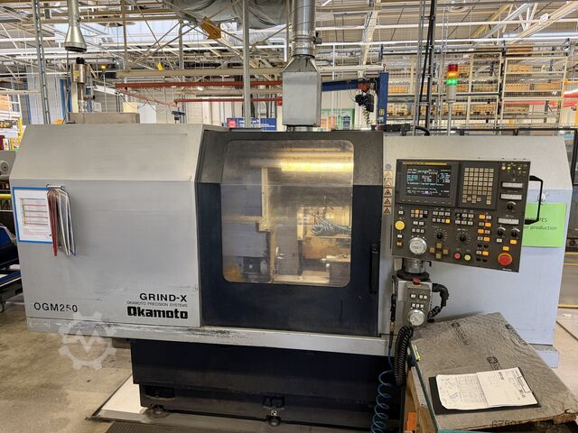 Cylindrical grinding machine Okamoto 250 NCB (3455)