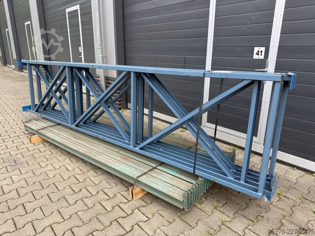 3,930 x 870 mm / Shelf length: 12.45 linear meters. Hovuma Palettenregalanlage Palettenregal Regal