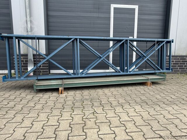 3,930 x 870 mm / Shelf length: 12.45 linear meters. Hovuma Palettenregalanlage Palettenregal Regal