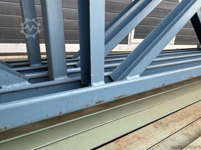 3,930 x 870 mm / Shelf length: 12.45 linear meters. Hovuma Palettenregalanlage Palettenregal Regal
