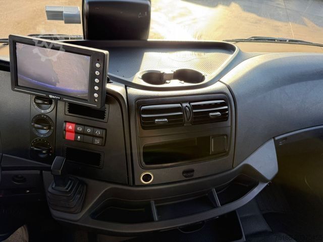 Kühlkoffer-LKW MERCEDES-BENZ ATEGO 1524 L Kühlkoffer BI-Zone 7,30 m LBW *2 to