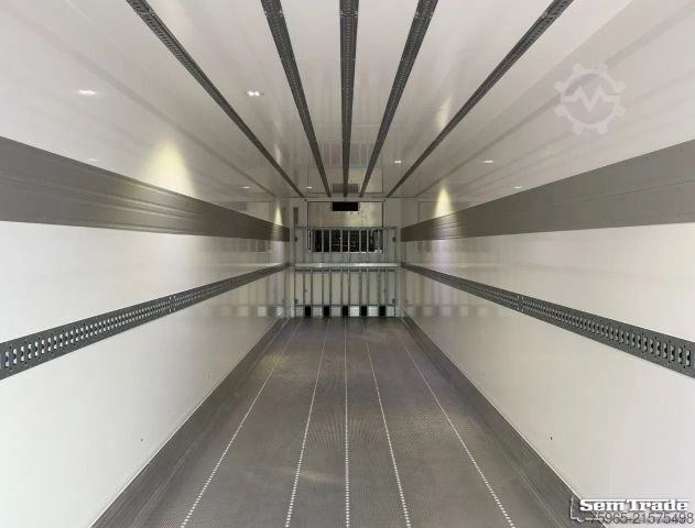 Reefer semitrailer CHEREAU N/A CSD3 THERMO KING A-360 DHOLLANDIA 270 CM HOO