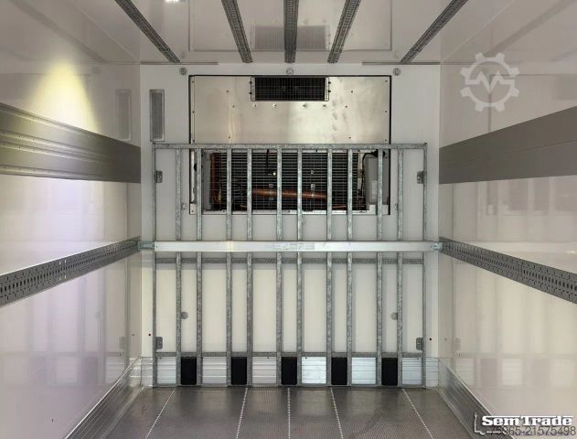 Reefer semitrailer CHEREAU N/A CSD3 THERMO KING A-360 DHOLLANDIA 270 CM HOO