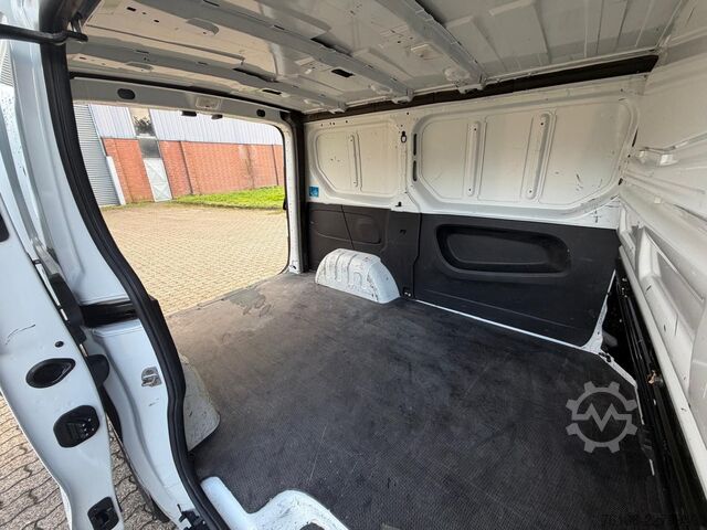Panel van FIAT Talento Kasten L1H1 1,0t SX