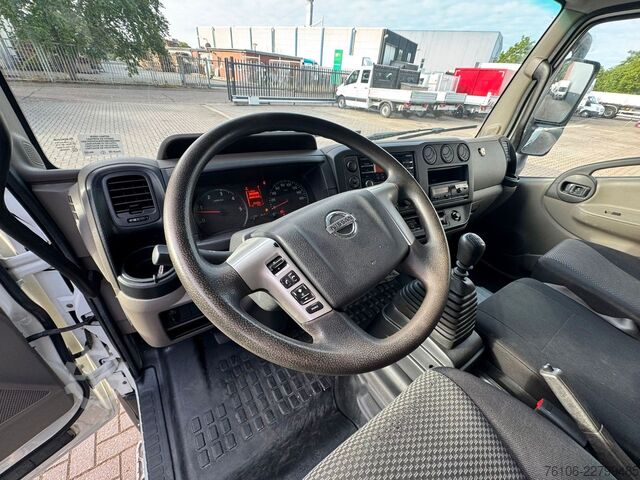 Box van NISSAN NT500 56.15 Koffer mit LBW*Ahk*nur 34.800 km *