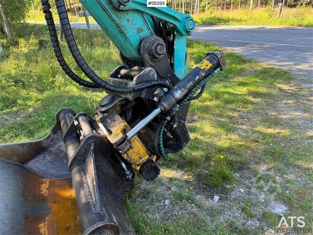 Crawler excavator Kobelco SK140SRLC Tracked excavator w/ tilt, bucket and GP