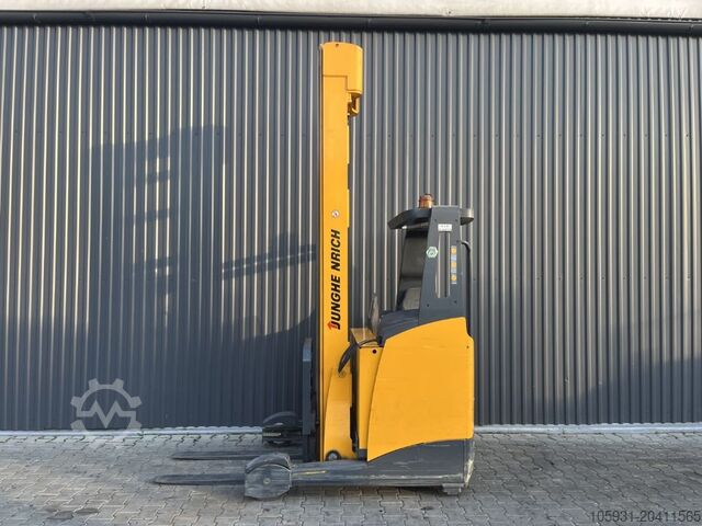 Schubmaststapler Jungheinrich ETV214