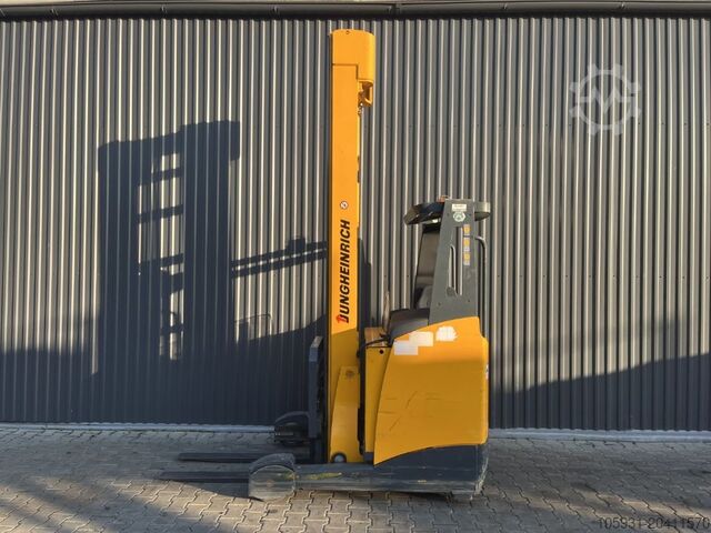 Schubmaststapler Jungheinrich ETV214