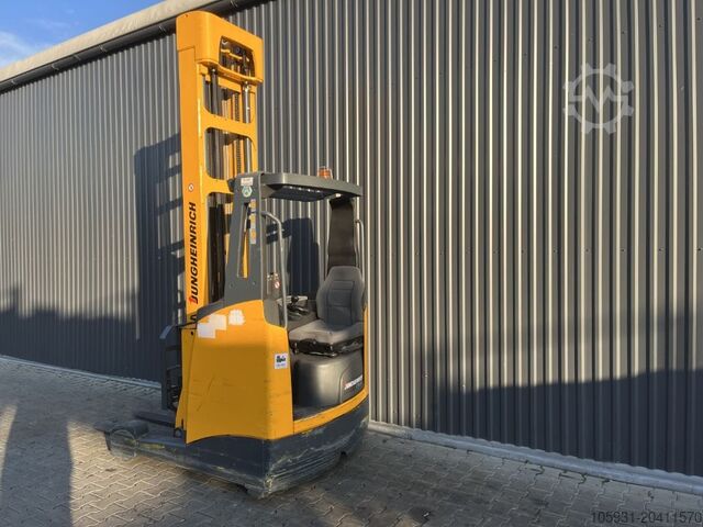 Schubmaststapler Jungheinrich ETV214