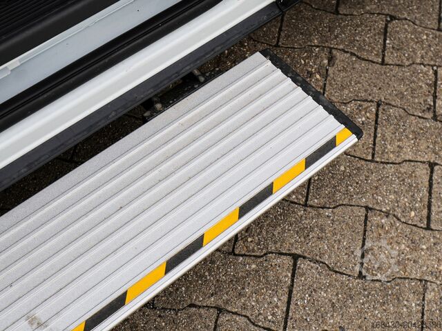 Panel van Maxus DELIVER 7