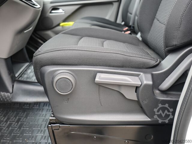 Panel van Maxus DELIVER 7