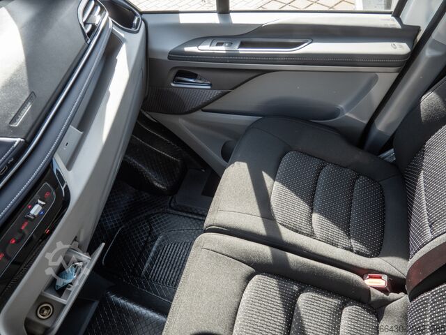 Panel van Maxus DELIVER 7