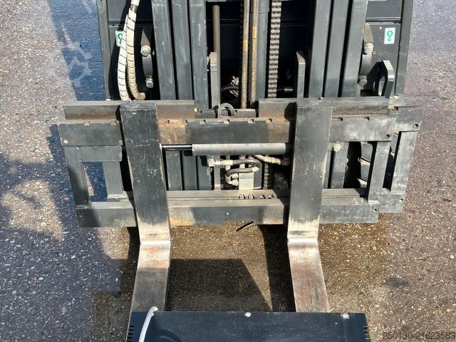 Frontstapler DOOSAN BR16R-7 Elektro Frontstapler mit Ladegerät