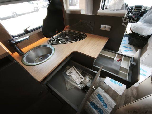 Teilintegriertes Wohnmobil LMC Tourer T 660G