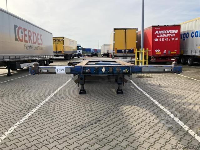 Auflieger  EURO 902K 40' chassis ausziehbar