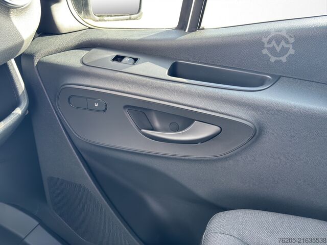 Panel van Mercedes-Benz Sprinter 319 CDI Kasten PRO Hochdach Lang AHK