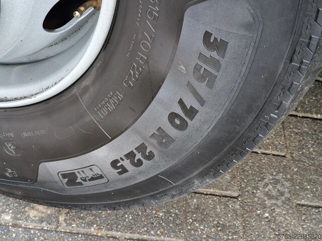 Standard-SZM Volvo FH 13.460 Globetrotter 4x2 - Low deck - Full ai...