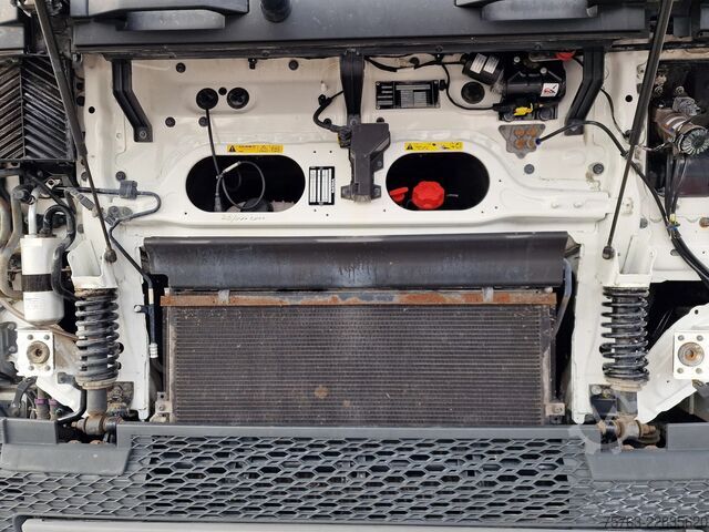 Standard-SZM Volvo FH 13.460 Globetrotter 4x2 - Low deck - Full ai...