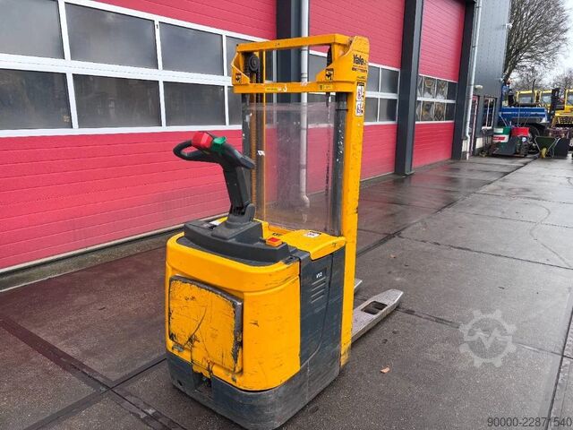 Stacker Jungheinrich WP 12S