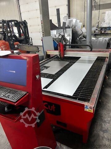 Plasmaschneidmaschine Swift-Cut 3000DD