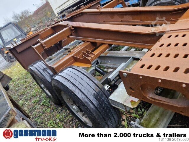 Autotransporter LKW Iveco EuroCargo ML160E32 4x2 mit Teilen für Anhänger