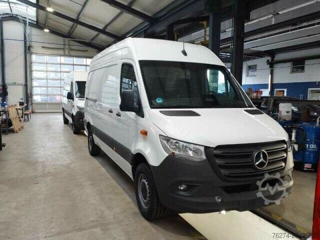 Panel van Mercedes-Benz Sprinter 317 CDI Hochdach Pro L2H2